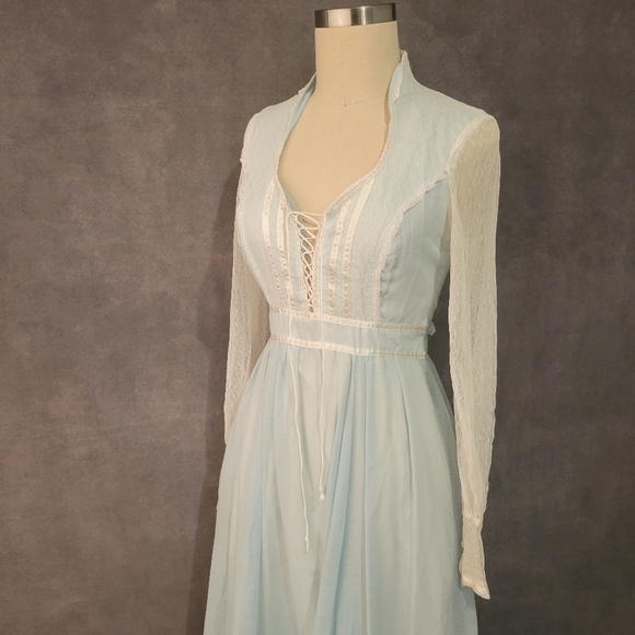 Gunne Sax vintage dress - Picture 3 of 14